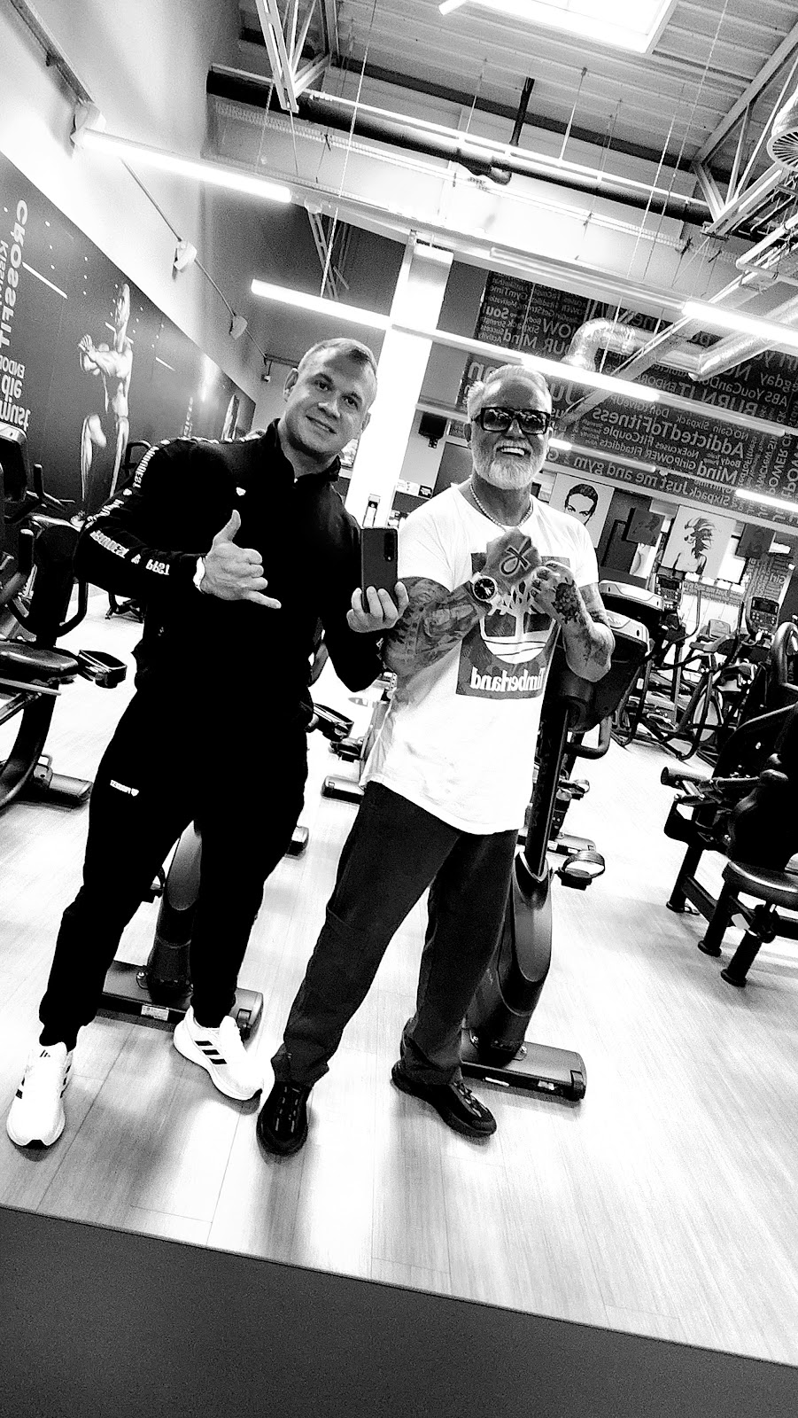 Adam Józiak z klientem - pracownia Koliber Tattoo Studio